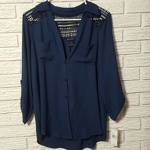 Women's Top Size Medium